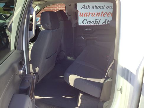 Used 2021 GMC Sierra 1500 SLE image 9