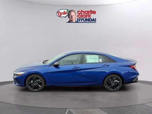 New 2026 Hyundai Elantra Sport image 2