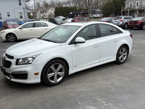 Used 2016 Chevrolet Cruze LT w/ Sun, Sound and Sport Package image 3