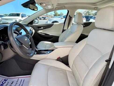 Used 2024 Chevrolet Malibu LT image 19