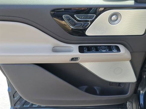 Used 2022 Lincoln Aviator Reserve w/ Equipment Group 201A image 46