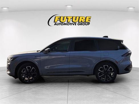 New 2026 Lincoln Nautilus Reserve image 7