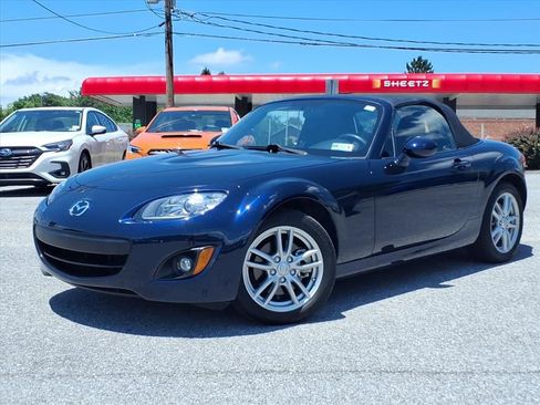 Used 2012 MAZDA MX-5 Miata Sport w/ Convenience Pkg RWD image 2