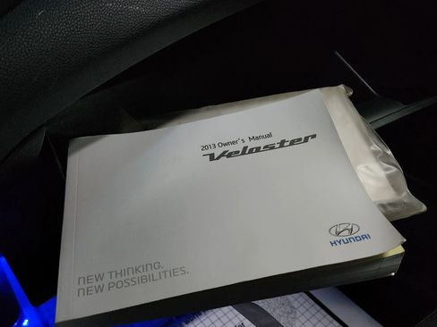 Used 2013 Hyundai Veloster RE:MIX Edition image 42