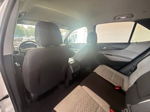 Used 2024 Chevrolet Equinox LT FWD image 46