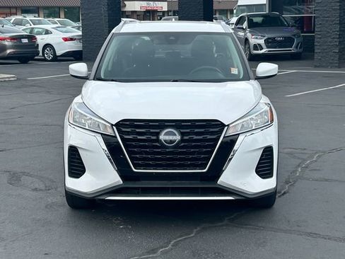 Used 2024 Nissan Kicks SV FWD image 10