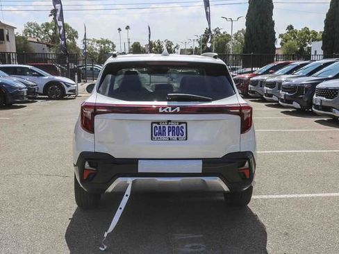 New 2026 Kia Seltos EX w/ EX Sunroof Package image 16