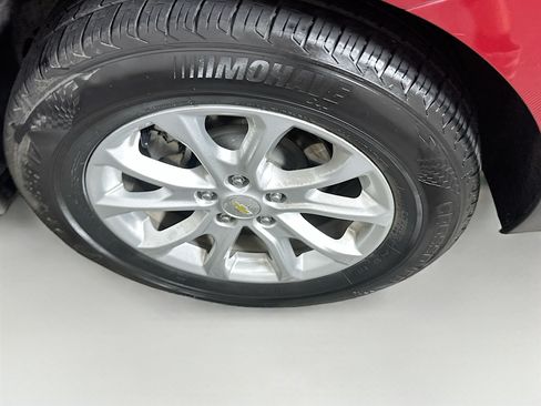 Used 2018 Chevrolet Equinox LT FWD image 11
