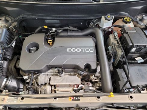 Used 2019 Chevrolet Equinox LT image 30