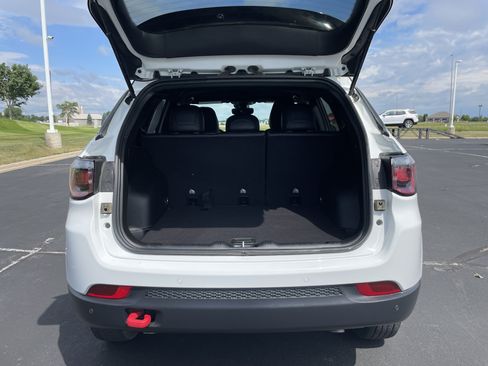 Used 2024 Jeep Compass Trailhawk AWD/4WD image 22