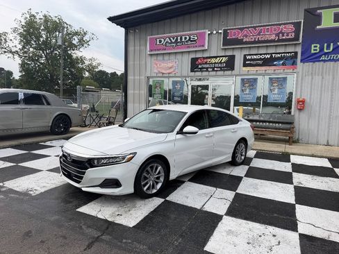 Used 2021 Honda Accord LX image 4