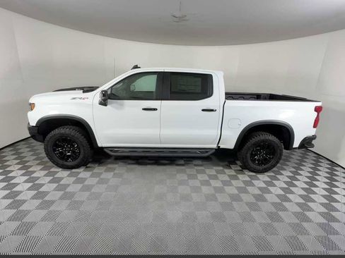New 2026 Chevrolet Silverado 1500 ZR2 image 8
