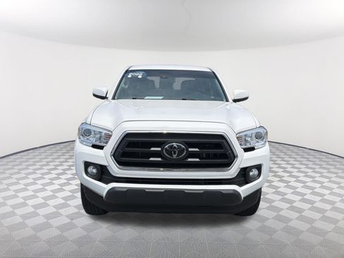 Used 2022 Toyota Tacoma SR5 w/ Technology Package RWD image 9