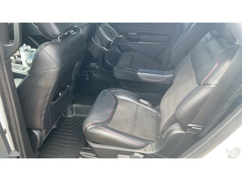 Used 2023 Ford Explorer ST w/ Equipment Group 401A AWD/4WD image 3