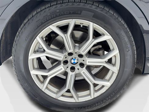 Used 2024 BMW X7 xDrive40i image 55