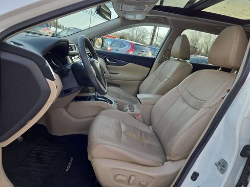 Used 2016 Nissan Rogue SL w/ SL Premium Package image 15