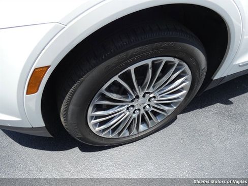 Used 2017 Cadillac XT5 Luxury image 18