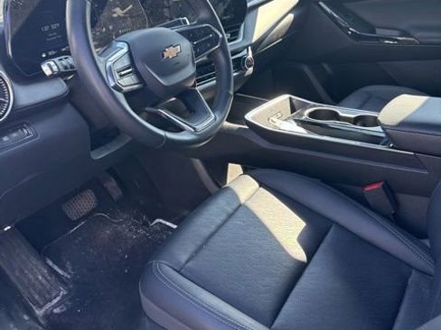 Used 2025 Chevrolet Equinox LT w/ Convenience Package II AWD/4WD image 11