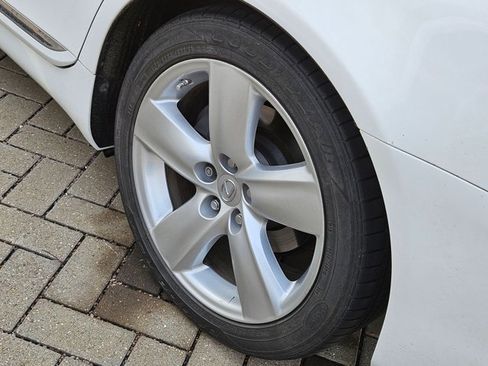 Used 2012 Lexus LS 460 w/ Comfort Pkg image 12