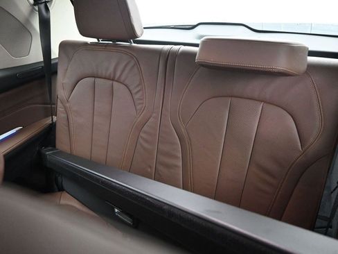 Used 2019 BMW X7 xDrive40i w/ Premium Package image 19