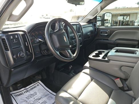 Used 2018 Chevrolet Silverado 3500 W/T w/ Snow Plow Prep Package AWD/4WD image 8
