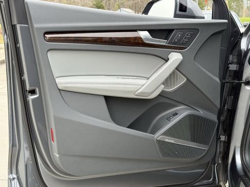 Used 2019 Audi Q5 2.0T Premium Plus w/ Premium Plus Package image 20