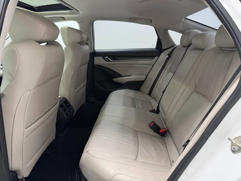 Used 2021 Honda Accord Touring image 14