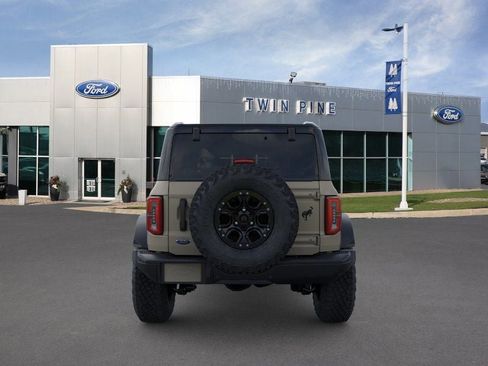 New 2025 Ford Bronco Badlands AWD/4WD image 5