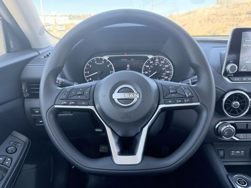 New 2025 Nissan Sentra SV image 9