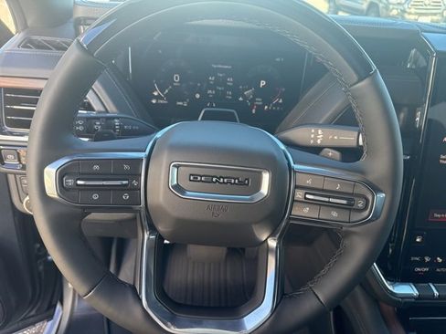 New 2026 GMC Yukon Denali w/ Denali Reserve Package image 16
