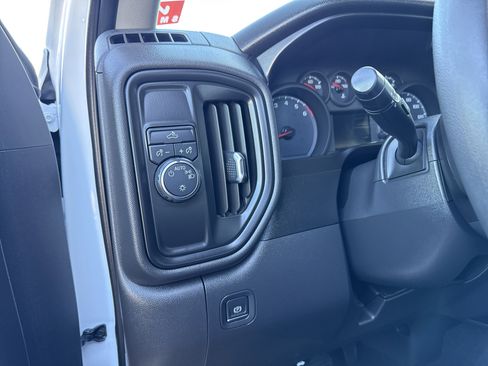 Used 2020 Chevrolet Silverado 1500 Custom w/ Custom Value Package image 20