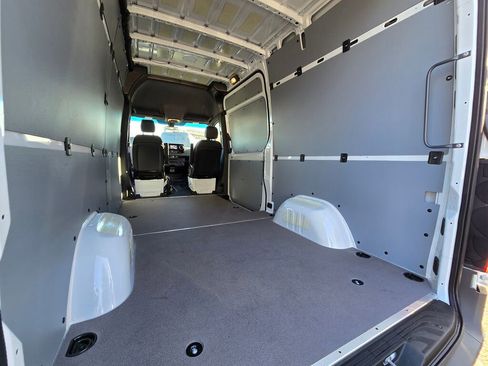 New 2025 Mercedes-Benz Sprinter 2500 image 15