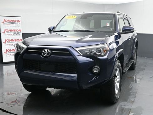 Used 2022 Toyota 4Runner SR5 Premium w/ Moonroof Package image 4