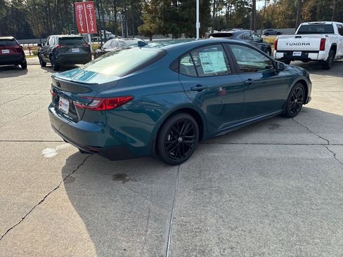 New 2026 Toyota Camry SE image 7