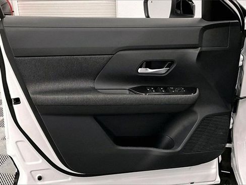 New 2026 Nissan Kicks SV image 26