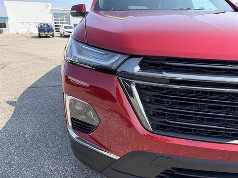 Used 2023 Chevrolet Traverse LT w/ Midnight/Sport Edition AWD/4WD image 9