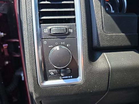 Used 2022 RAM 1500 Classic Warlock w/ Electronics Group AWD/4WD image 16