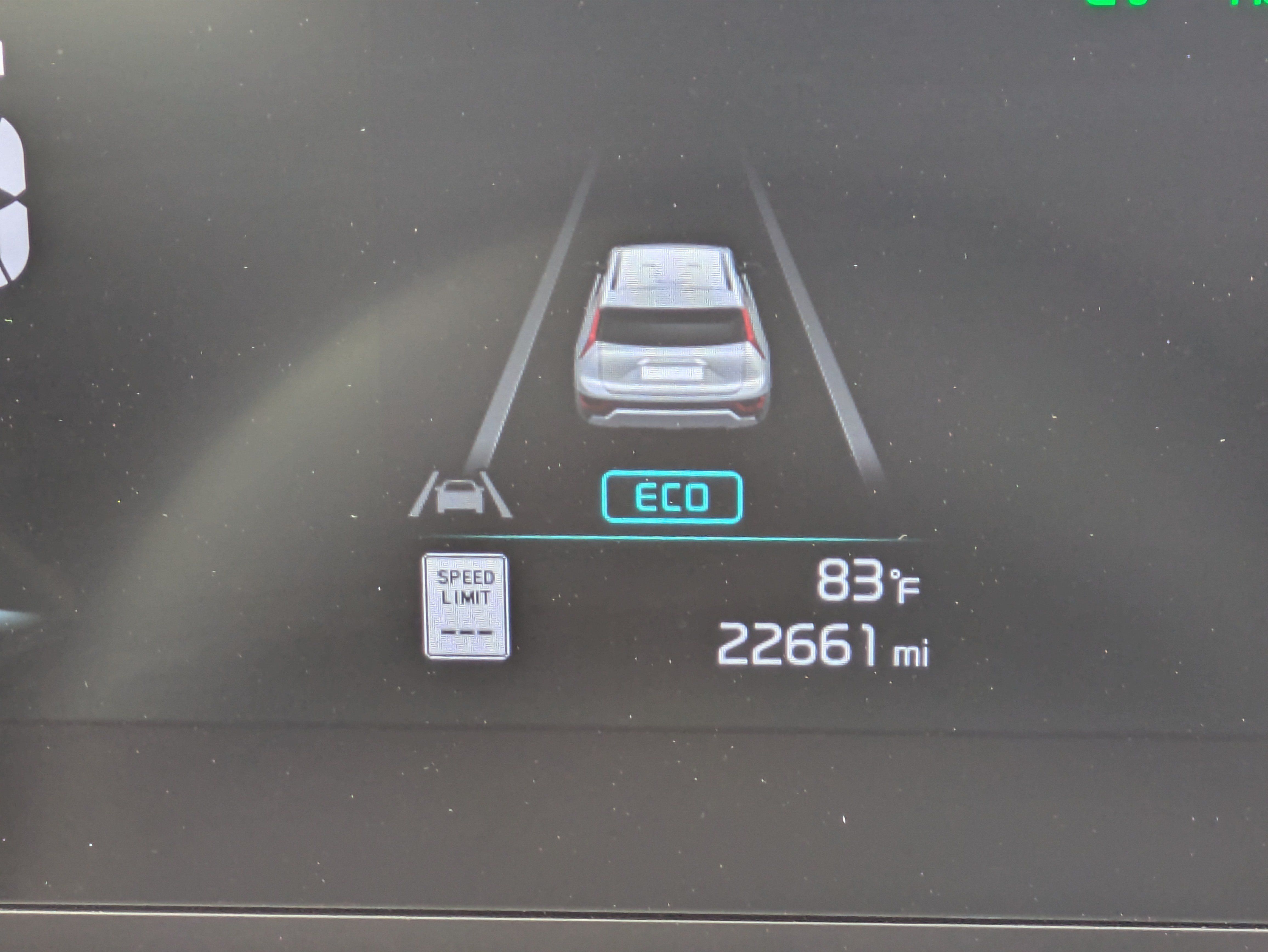 Certified 2025 Kia Niro LX FWD image 30