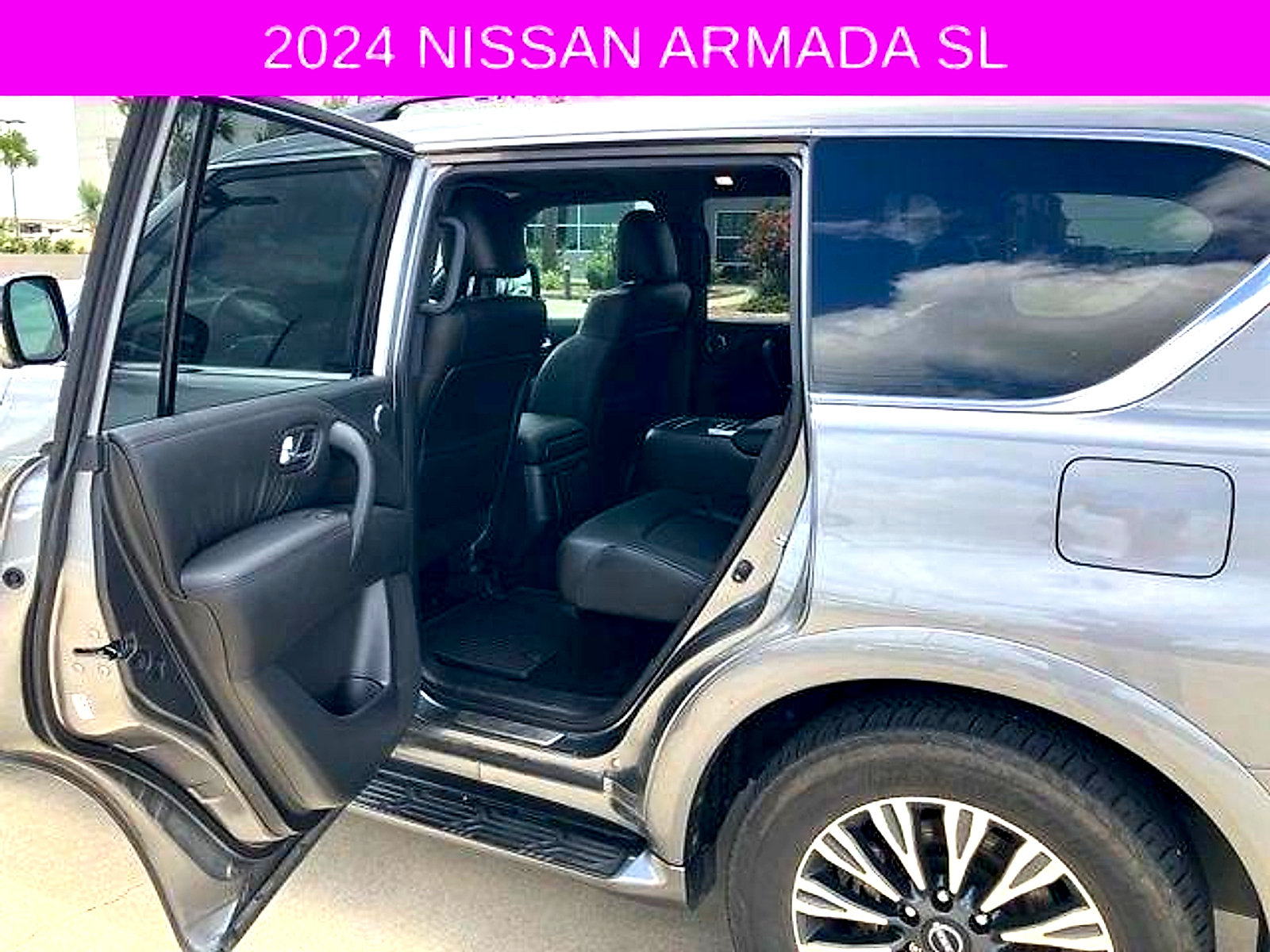 Used 2024 Nissan Armada SL w/ Midnight Edition Package RWD image 21