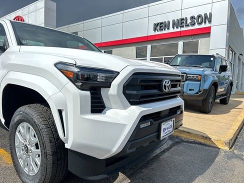 New 2026 Toyota Tacoma SR5 RWD image 4