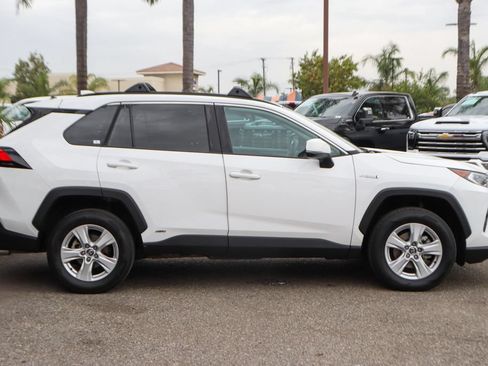 Used 2020 Toyota RAV4 XLE w/ XLE Grade Weather Package AWD/4WD image 10