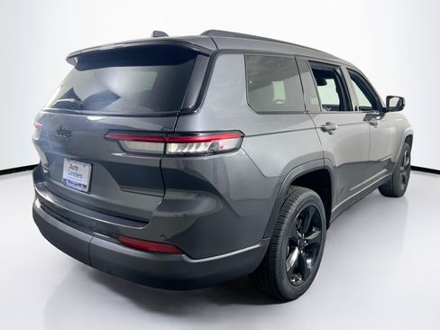 Used 2023 Jeep Grand Cherokee L Laredo AWD/4WD image 5