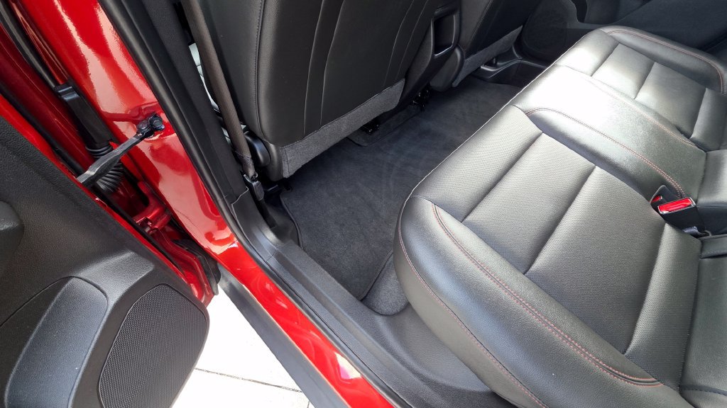 Used 2024 Chevrolet Trax RS w/ Driver Confidence Package FWD image 18
