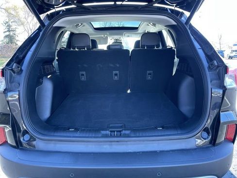 Used 2022 Ford Escape Titanium w/ Class II Trailer Tow Package image 27