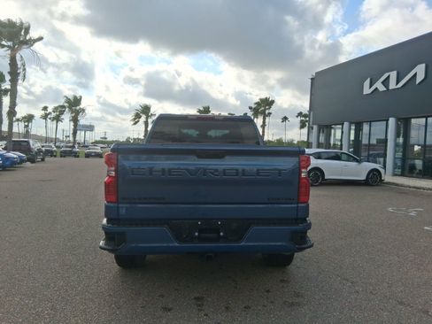Used 2024 Chevrolet Silverado 1500 Custom w/ Turbomax Blackout Package AWD/4WD image 5