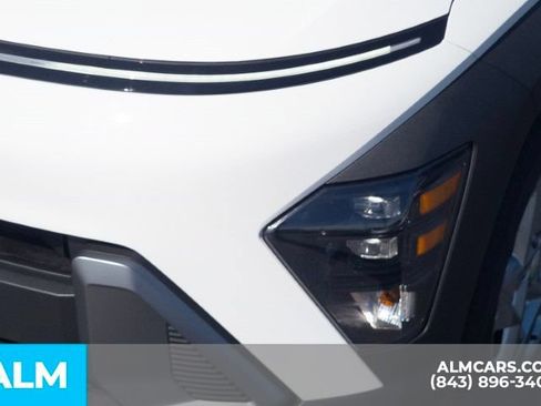 Used 2026 Hyundai Kona SE FWD image 11