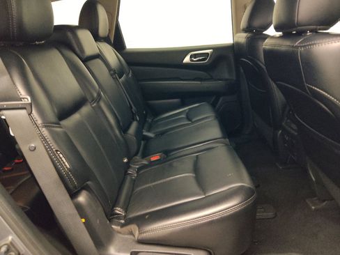 Used 2020 Nissan Pathfinder SL AWD/4WD image 19