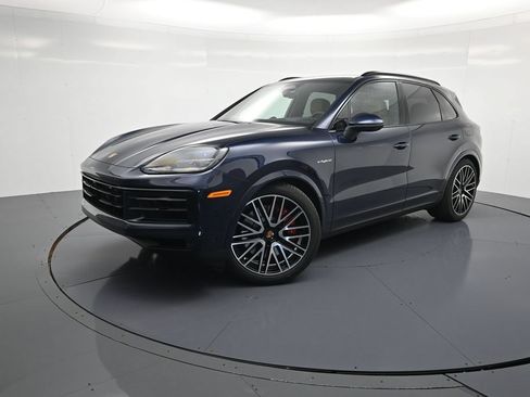 New 2026 Porsche Cayenne S AWD/4WD image 1