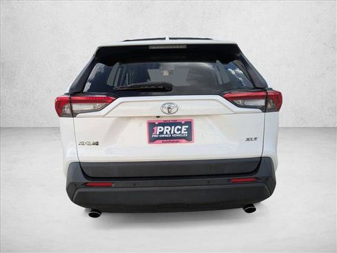 Certified 2019 Toyota RAV4 XLE Premium image 6