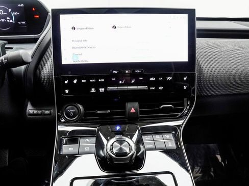 Used 2024 Toyota bZ4X Limited image 21